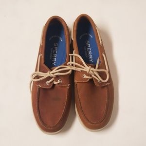 Men's Sperry loafer style shoes